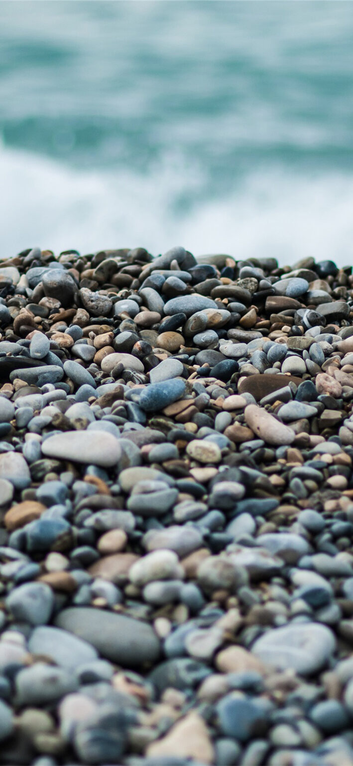 Beach Stones - Wallpapers Central