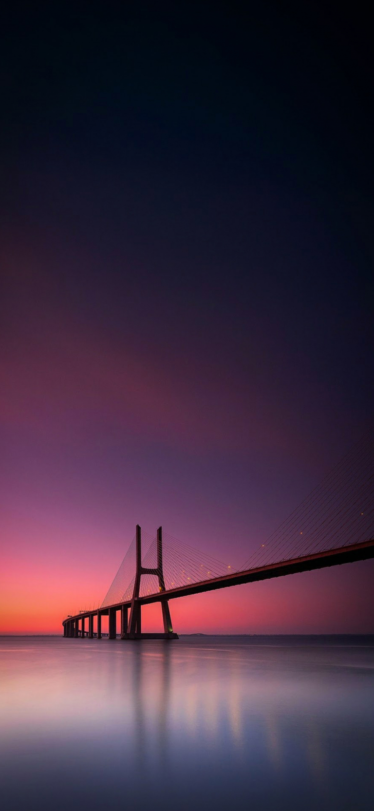 Default wallpaper of Night Bridge