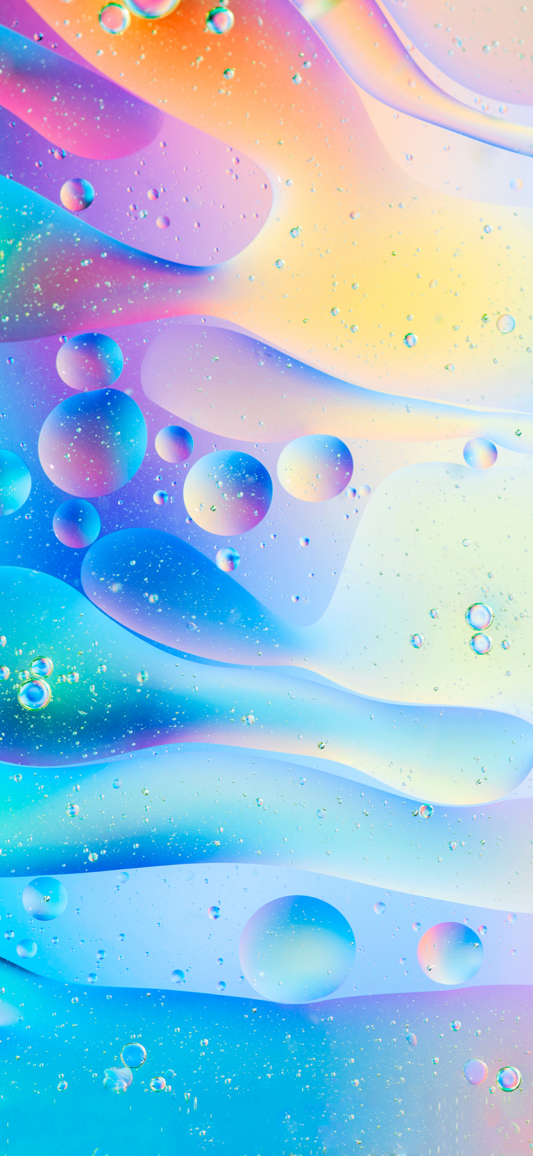 Default wallpaper of Oil in the Water – Colorful