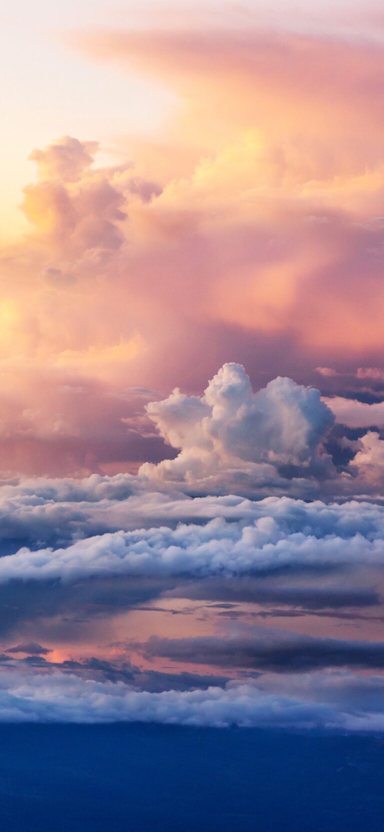 Default wallpaper of Over Clouds