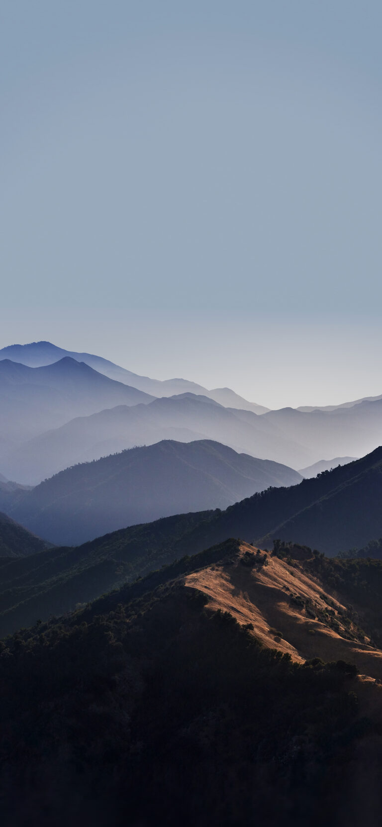 Default wallpaper of Big Sur Mountains