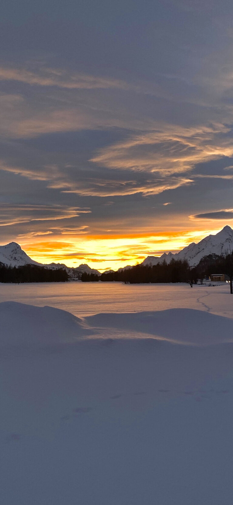 Default wallpaper of Sankt Moritz