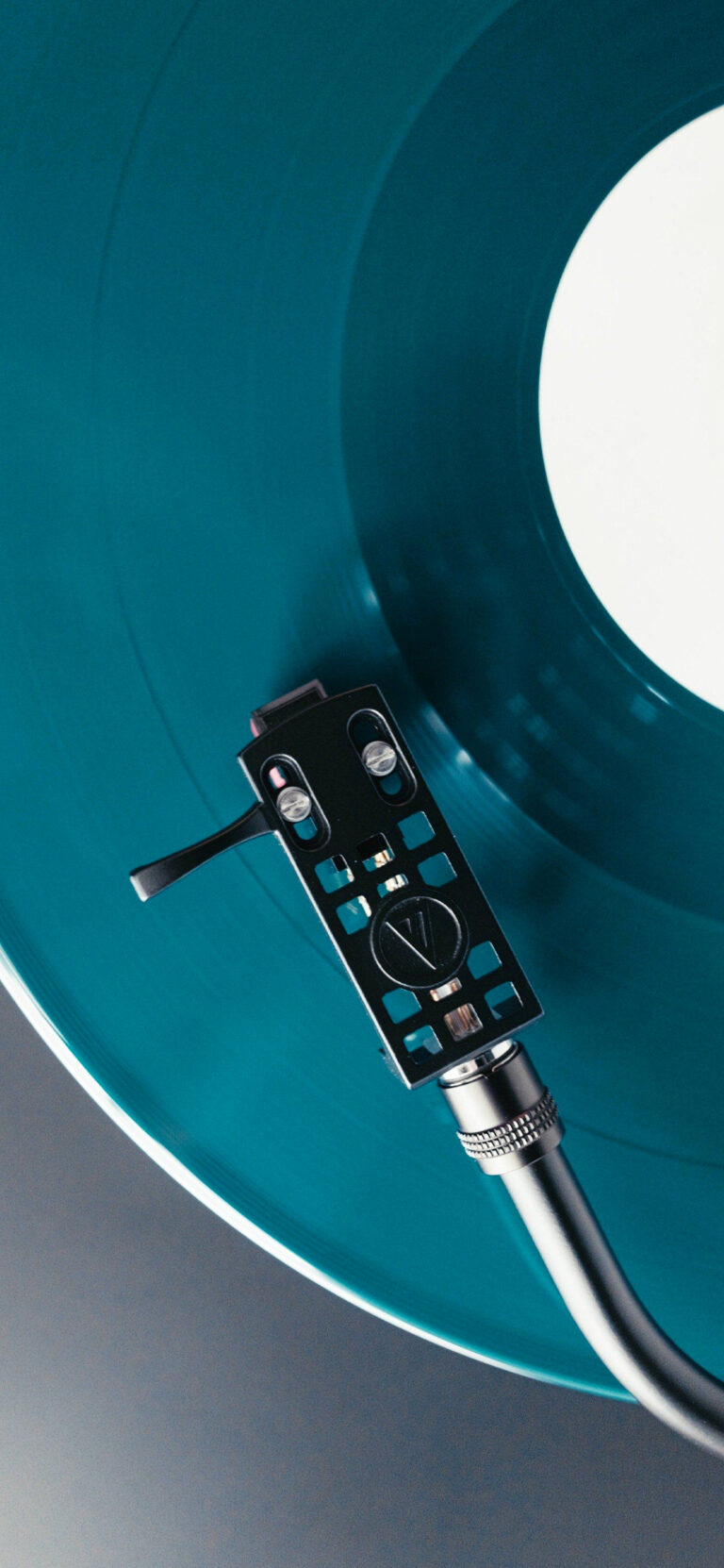 Default wallpaper of Vinyl