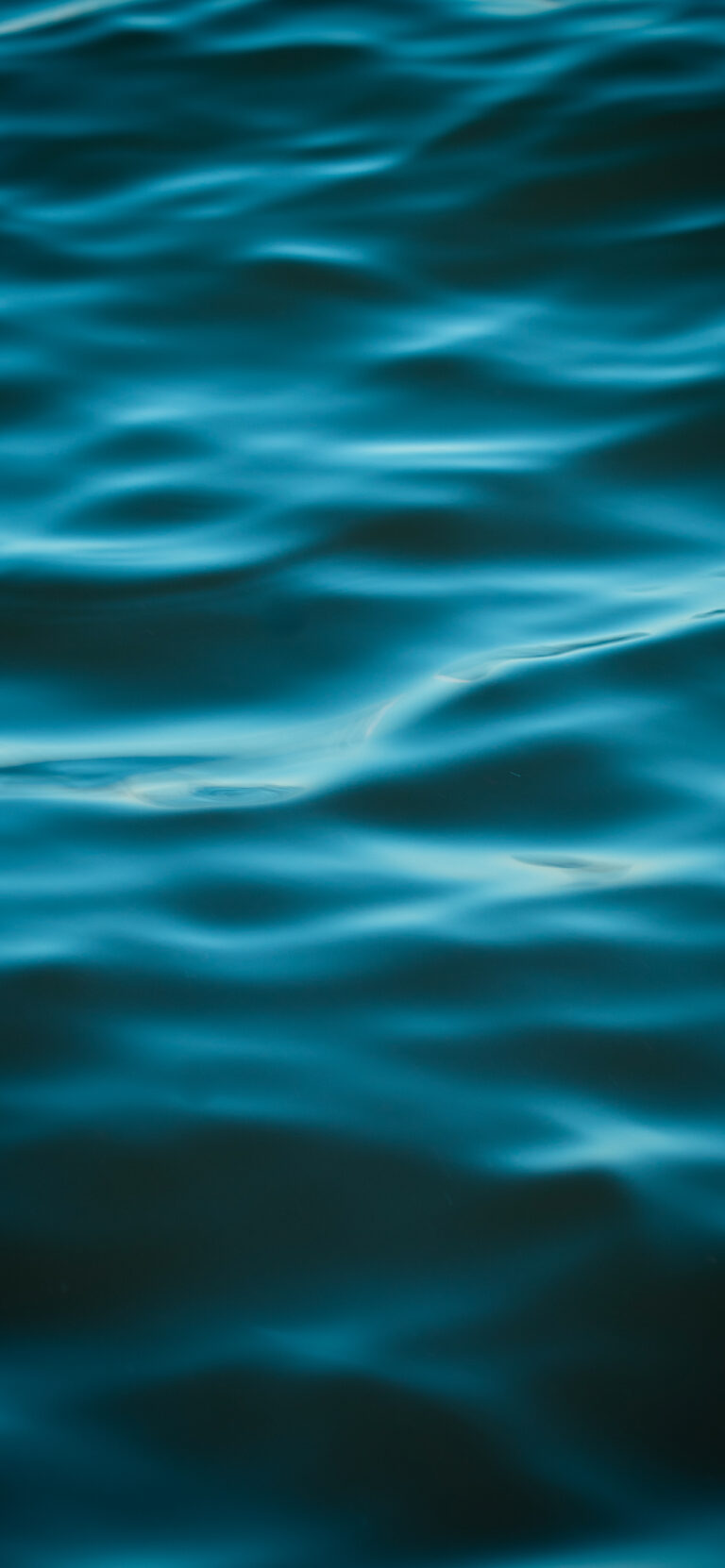 Default wallpaper of Shades Of Water