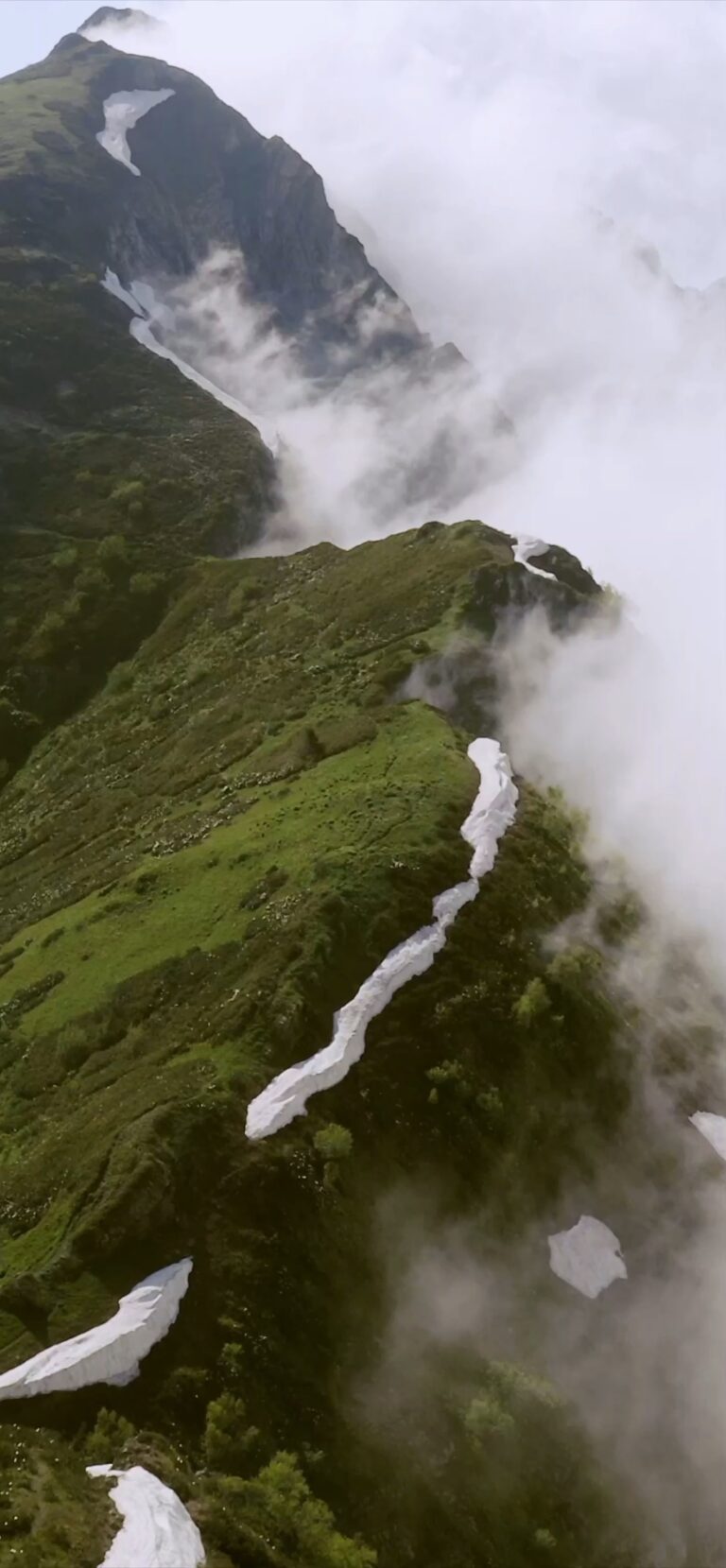 Default wallpaper of Green Mountain | LIVE Wallpaper