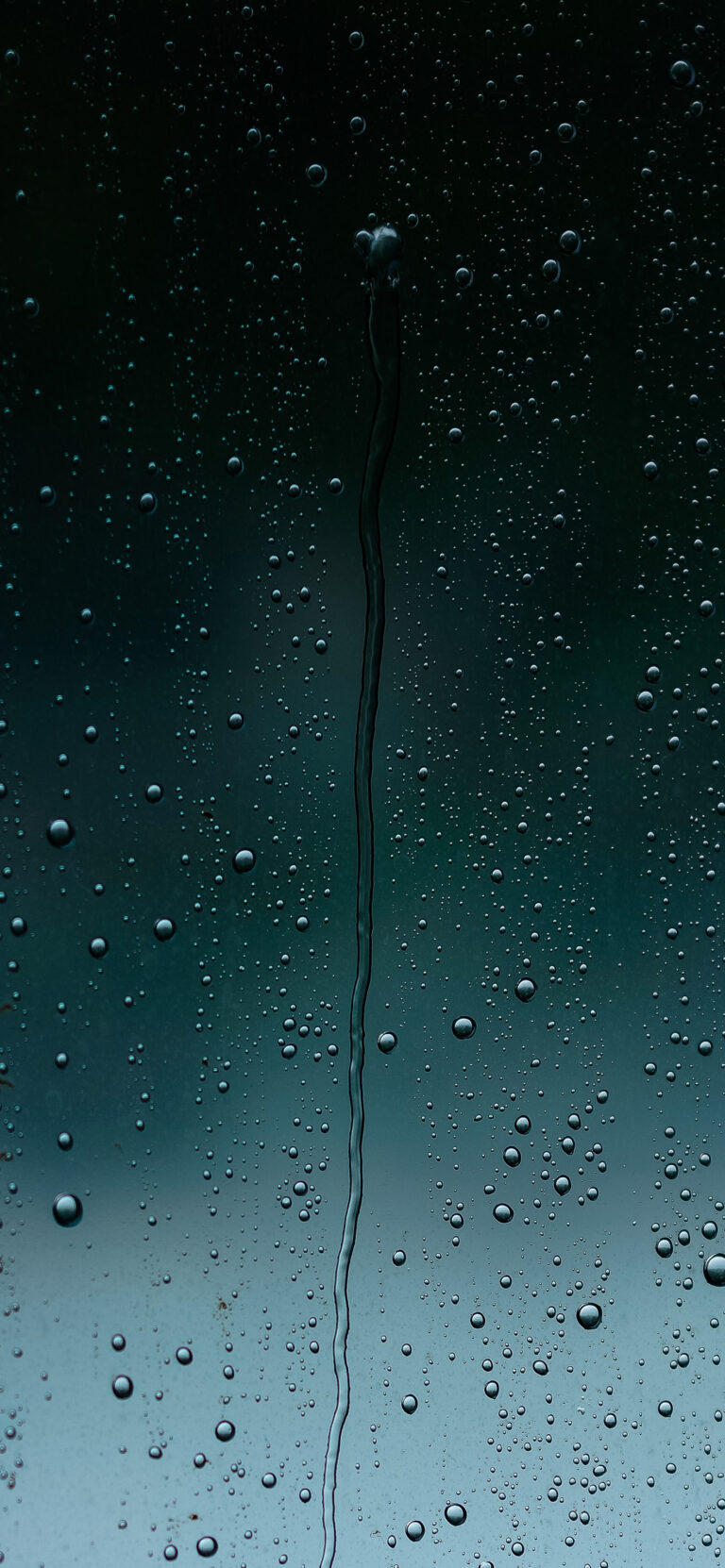 Default wallpaper of Drops