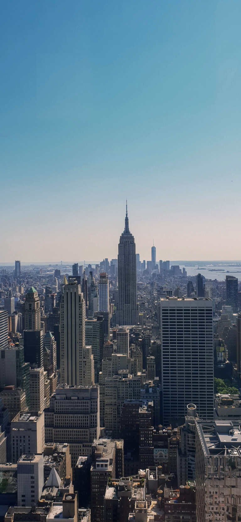 Default wallpaper of Manhattan View, Empire State Building