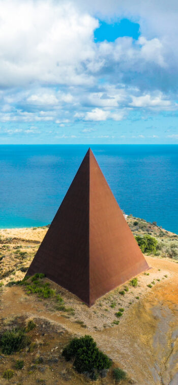 Piramide 38 Parallelo