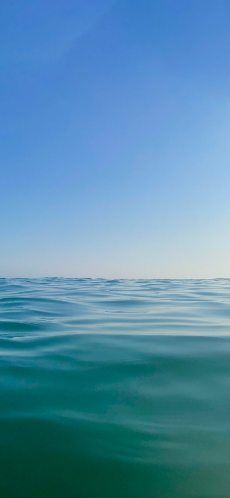 Default wallpaper of Sea and Sky | Rugged