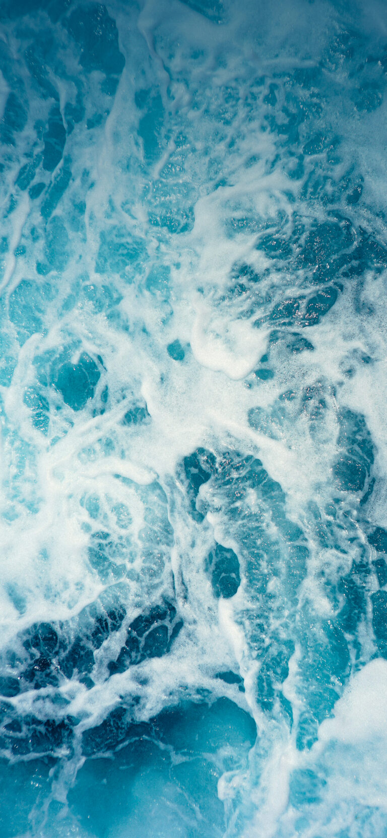 Default wallpaper of Rough Sea