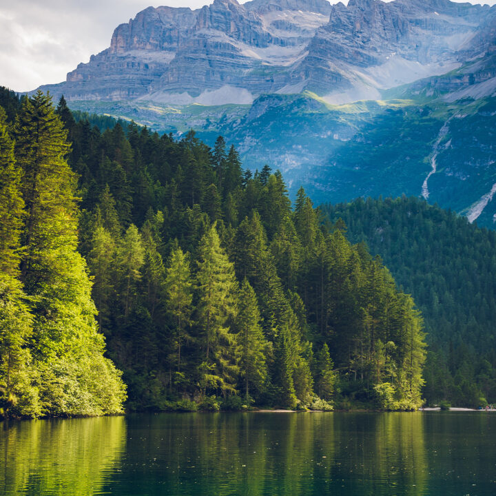 Green Mountain and Lake | Depth Effect - Wallpapers Central