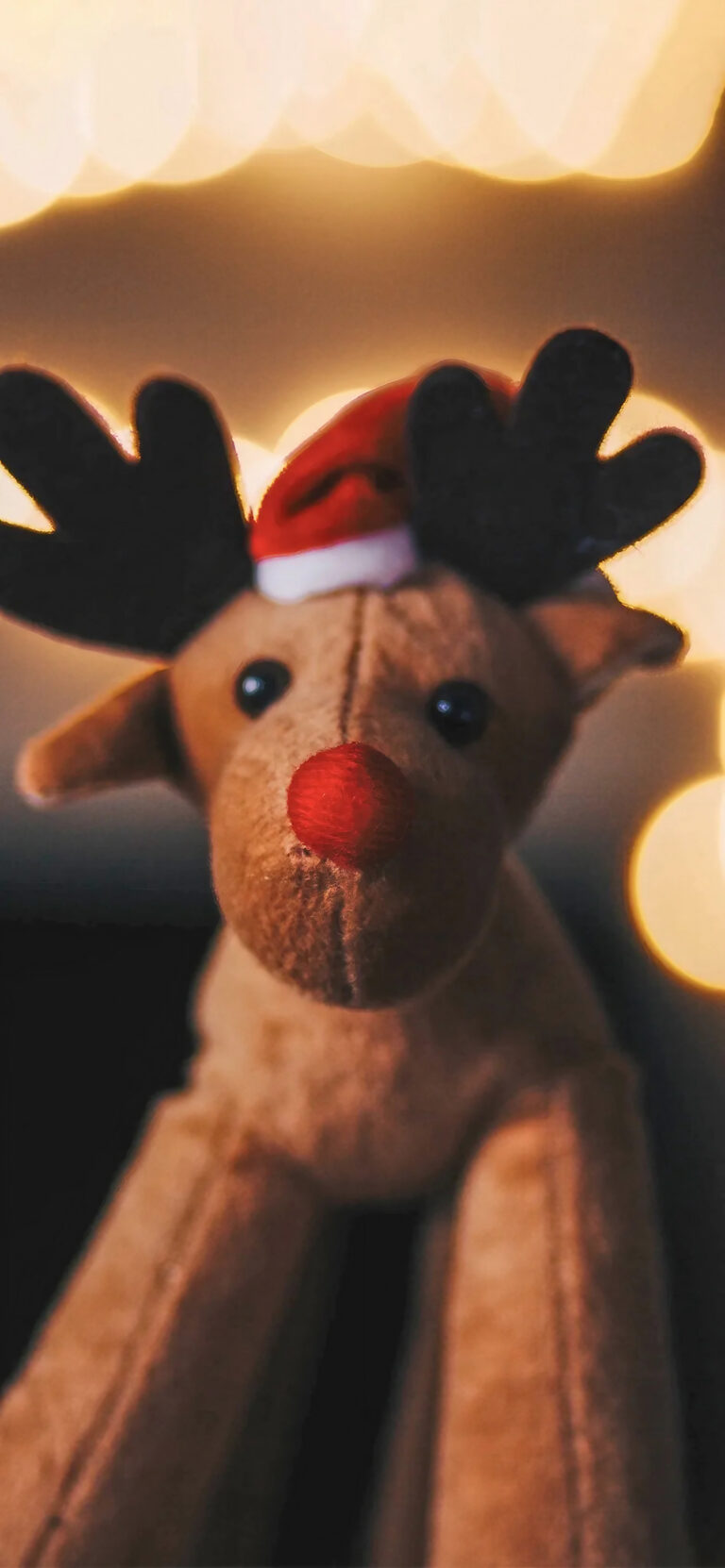 Default wallpaper of Santa Claus’s reindeer