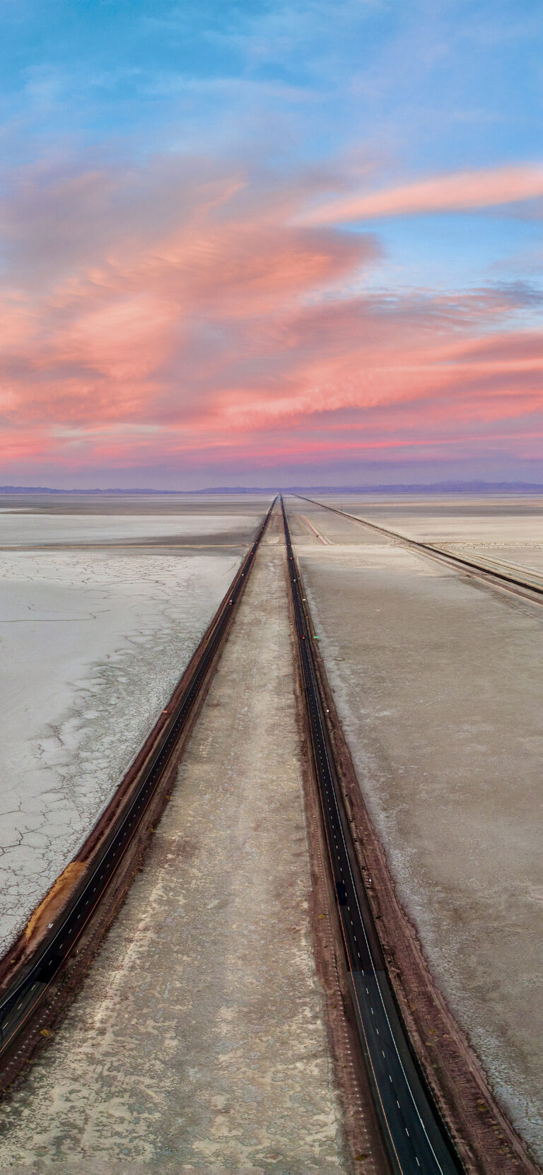 Default wallpaper of Salt Flats