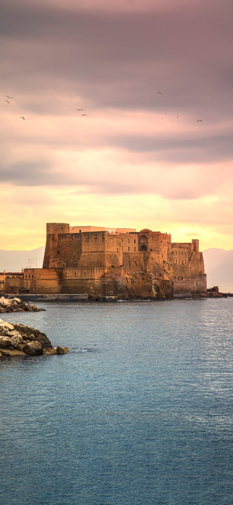 Default wallpaper of Castel dell’Ovo (Italy) | Around the World