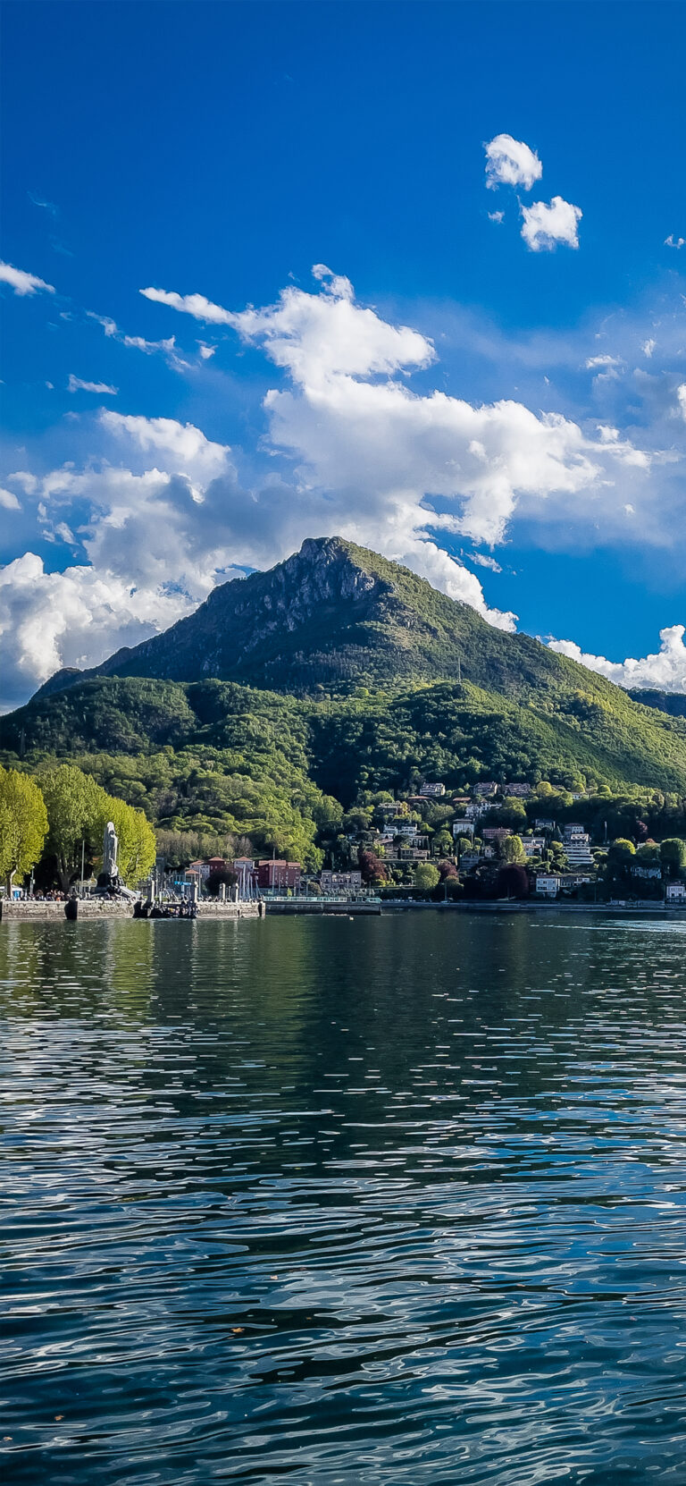 Default wallpaper of Lecco | Around the World