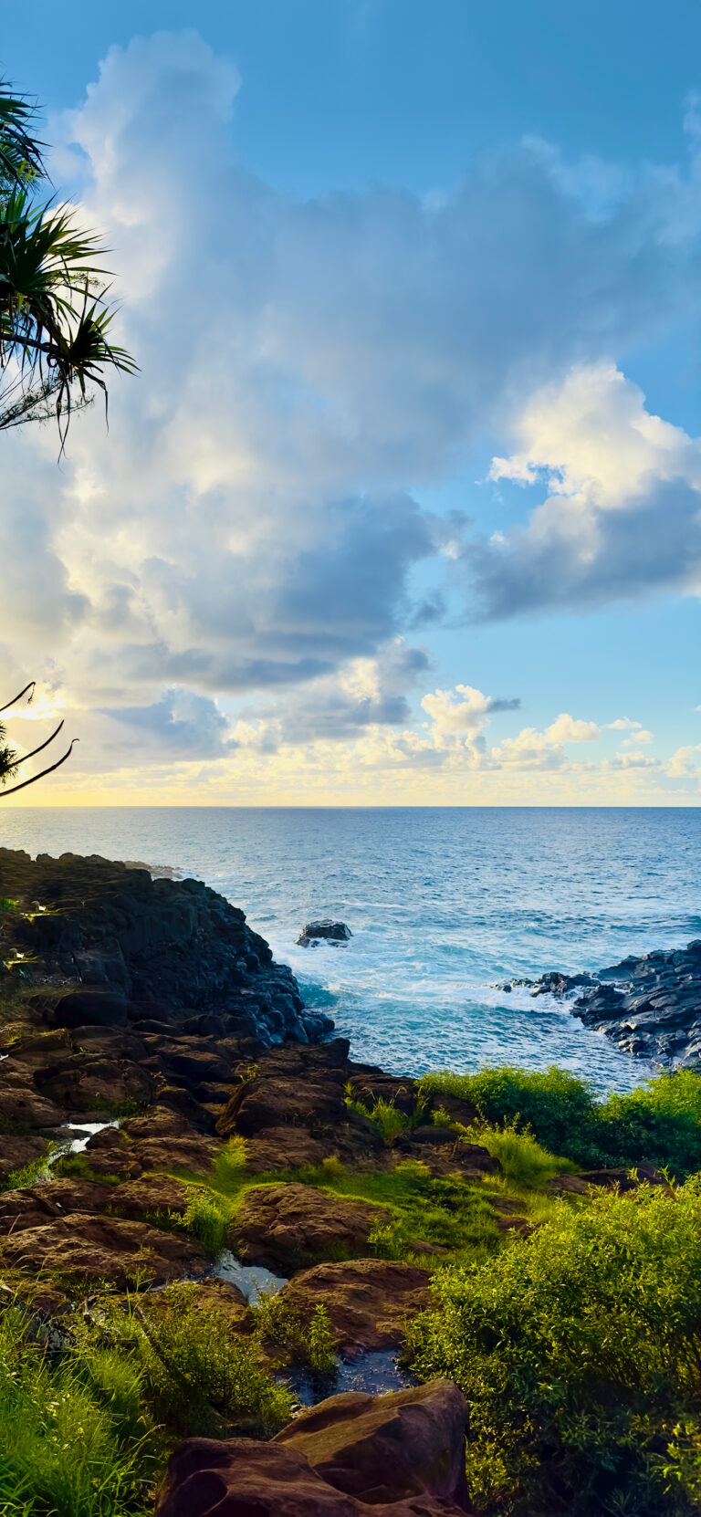 Default wallpaper of Hawaii – Queen’s Bath | Around the World