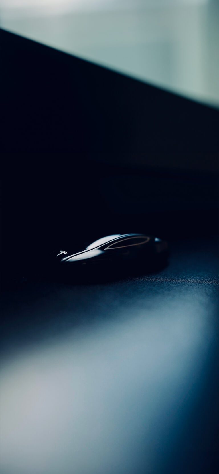 Default wallpaper of Tesla Keys #14 | Teslers.it