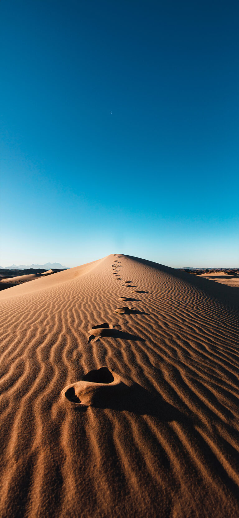 Default wallpaper of Steps in the desert