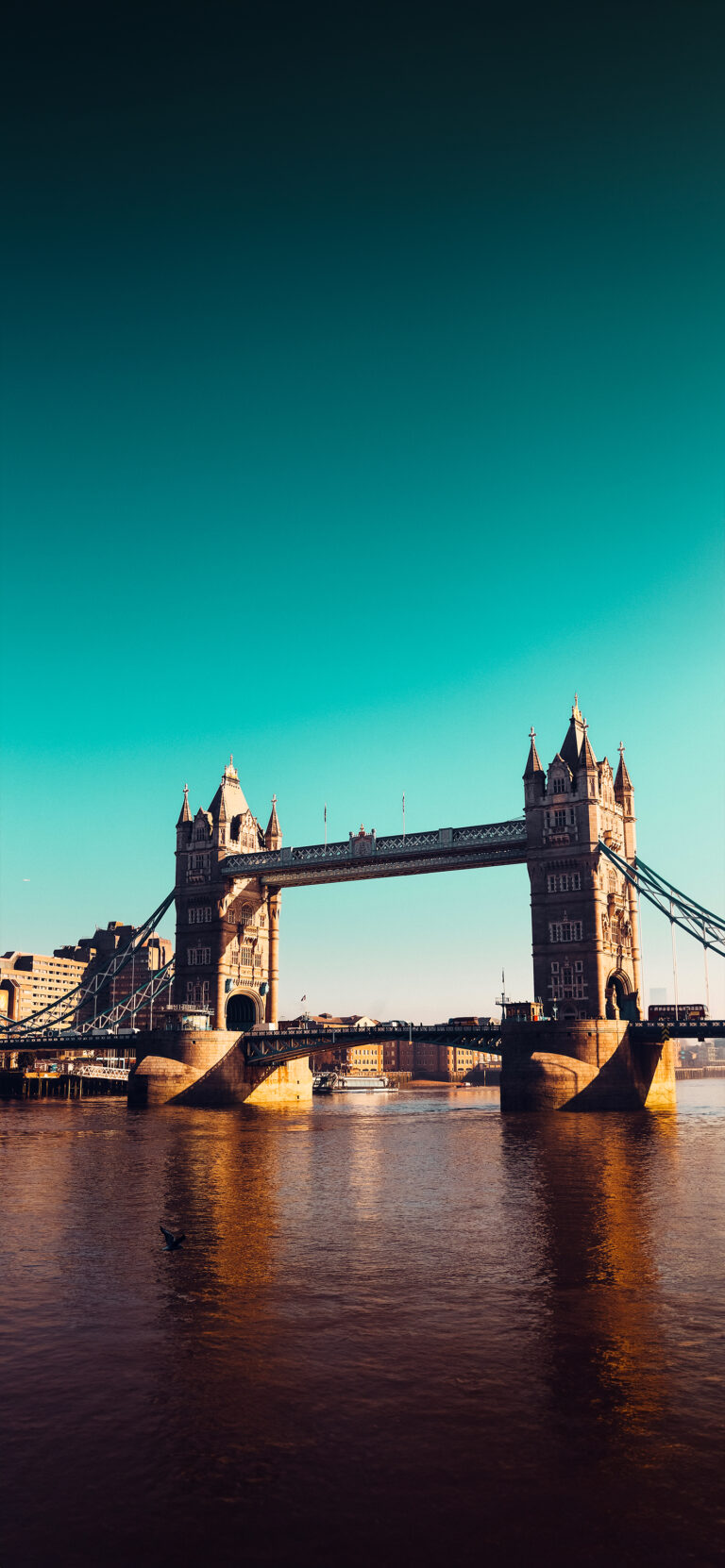 Default wallpaper of London Tower Bridge