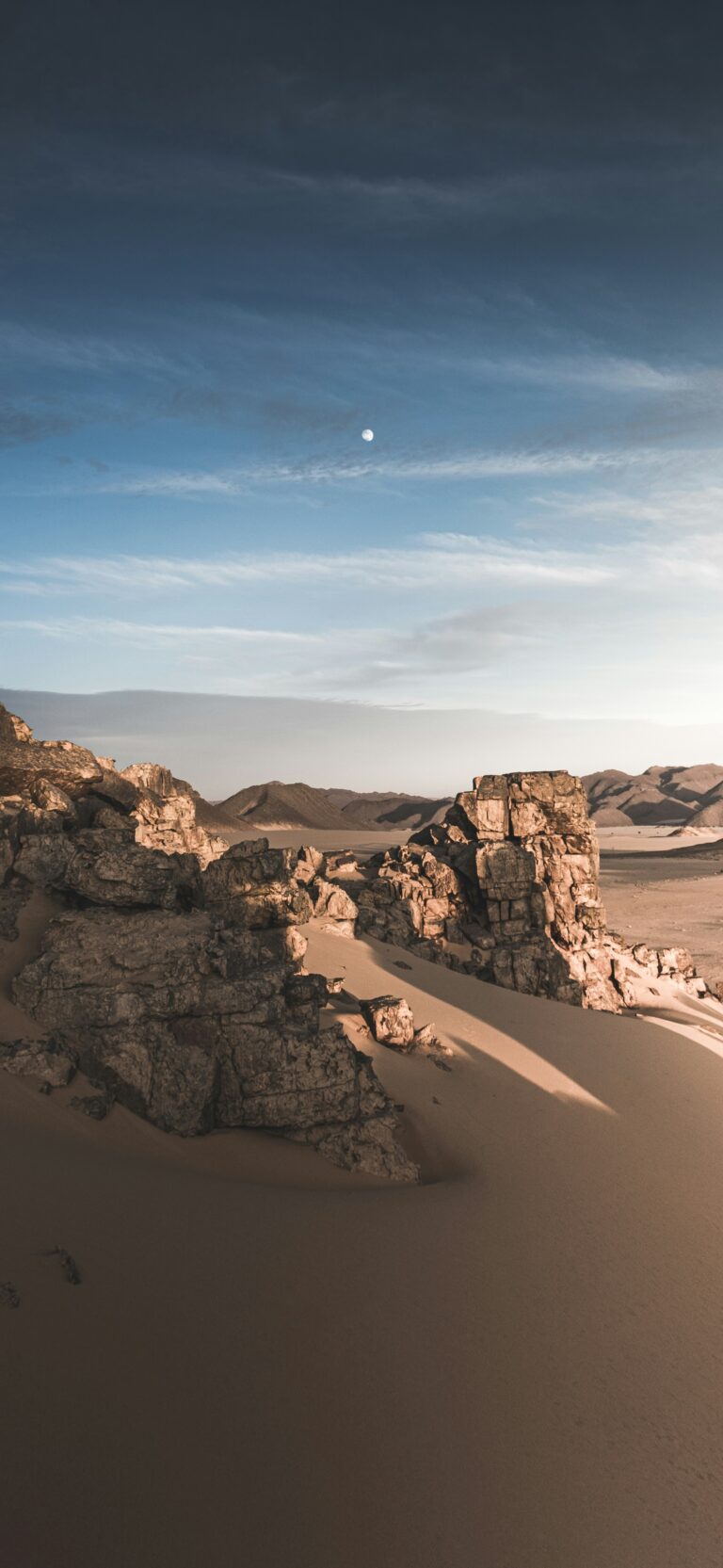 Default wallpaper of HD Desert