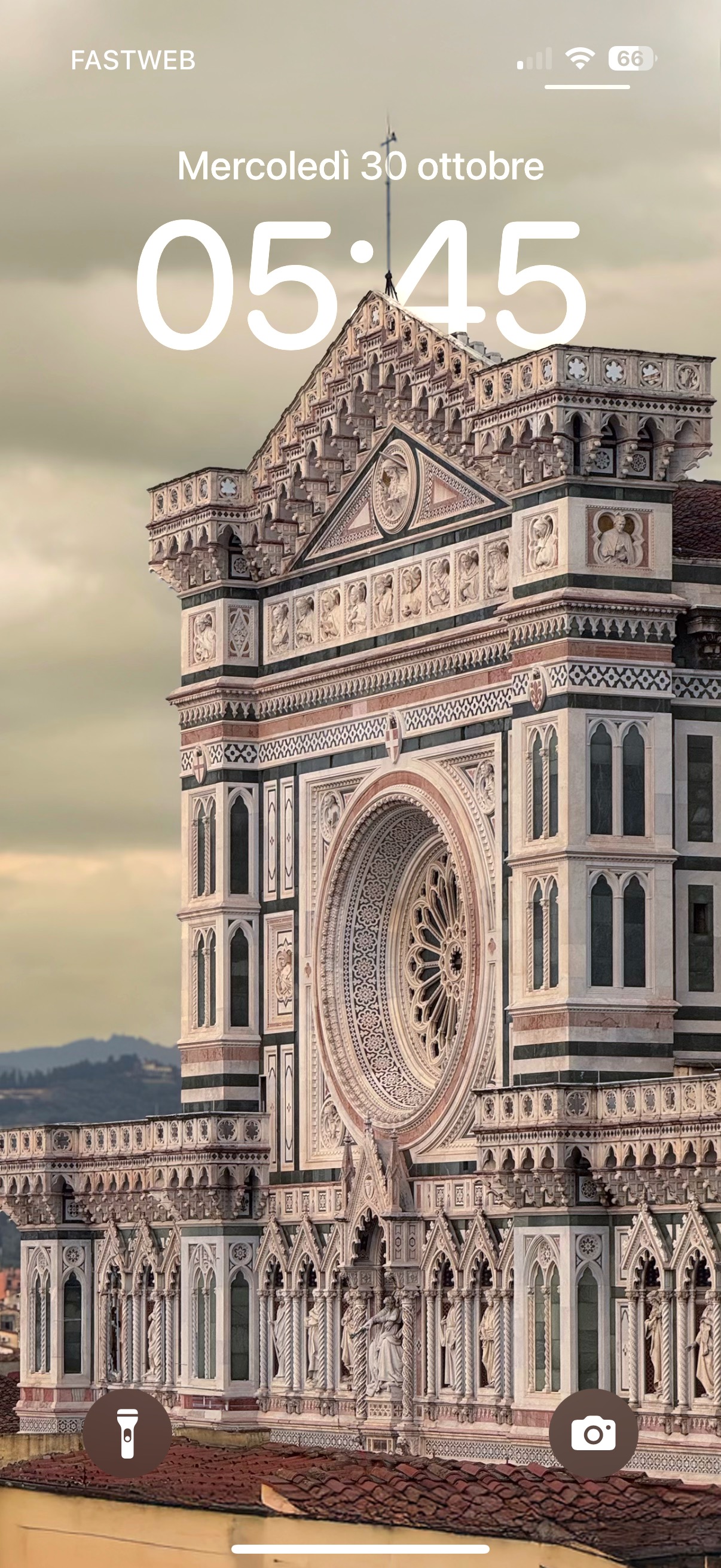 Customized screenshot for the wallpaper of Sunset In Florence | FREE Depth Effect