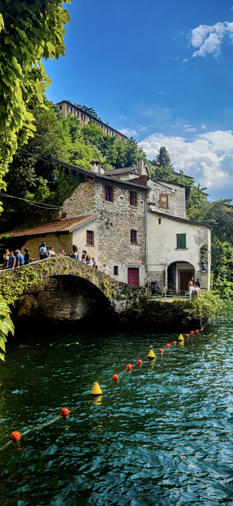 Default wallpaper of Nesso – Lago di Como, Italy | Around the World