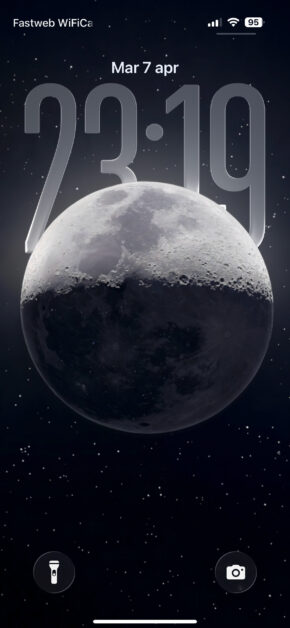 Moon | Depth Effect + 3D Spatial Scene