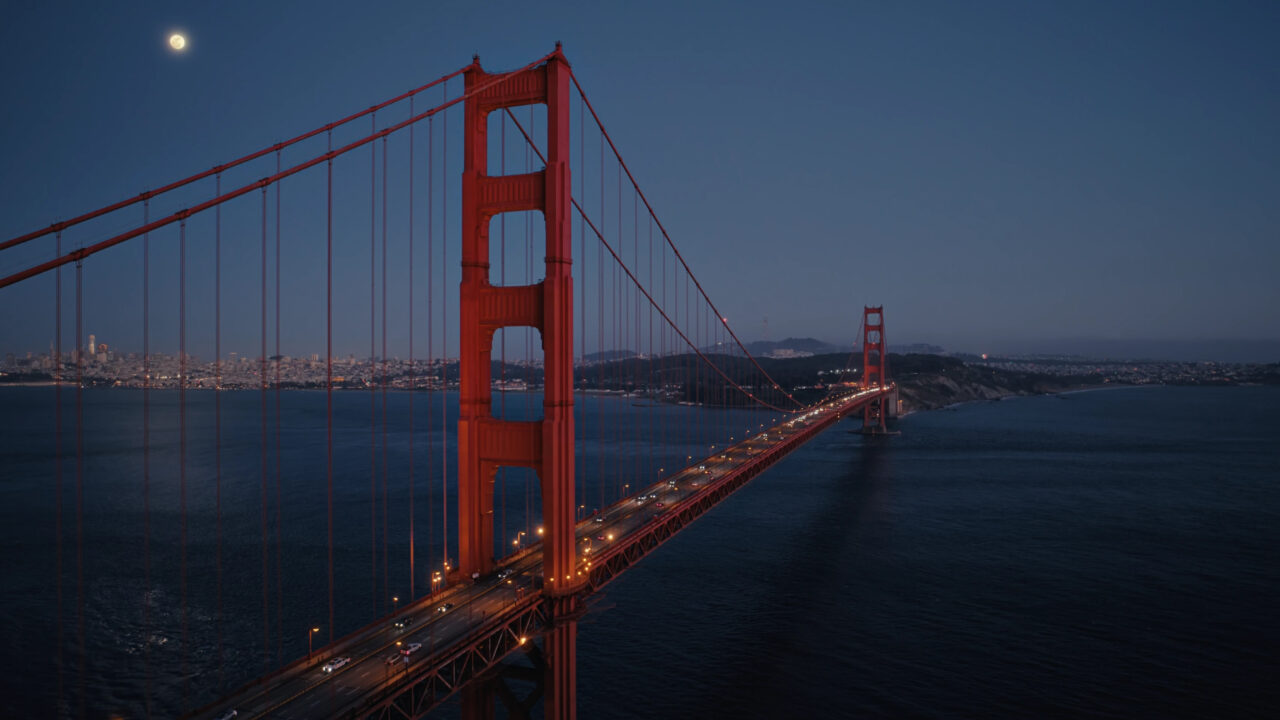 New macOS 27 beta 3 Official Wallpaper – Golden Gate Night